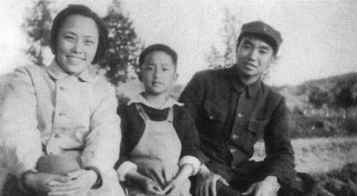 勤俭持家，严禁亲属向党要这要那
